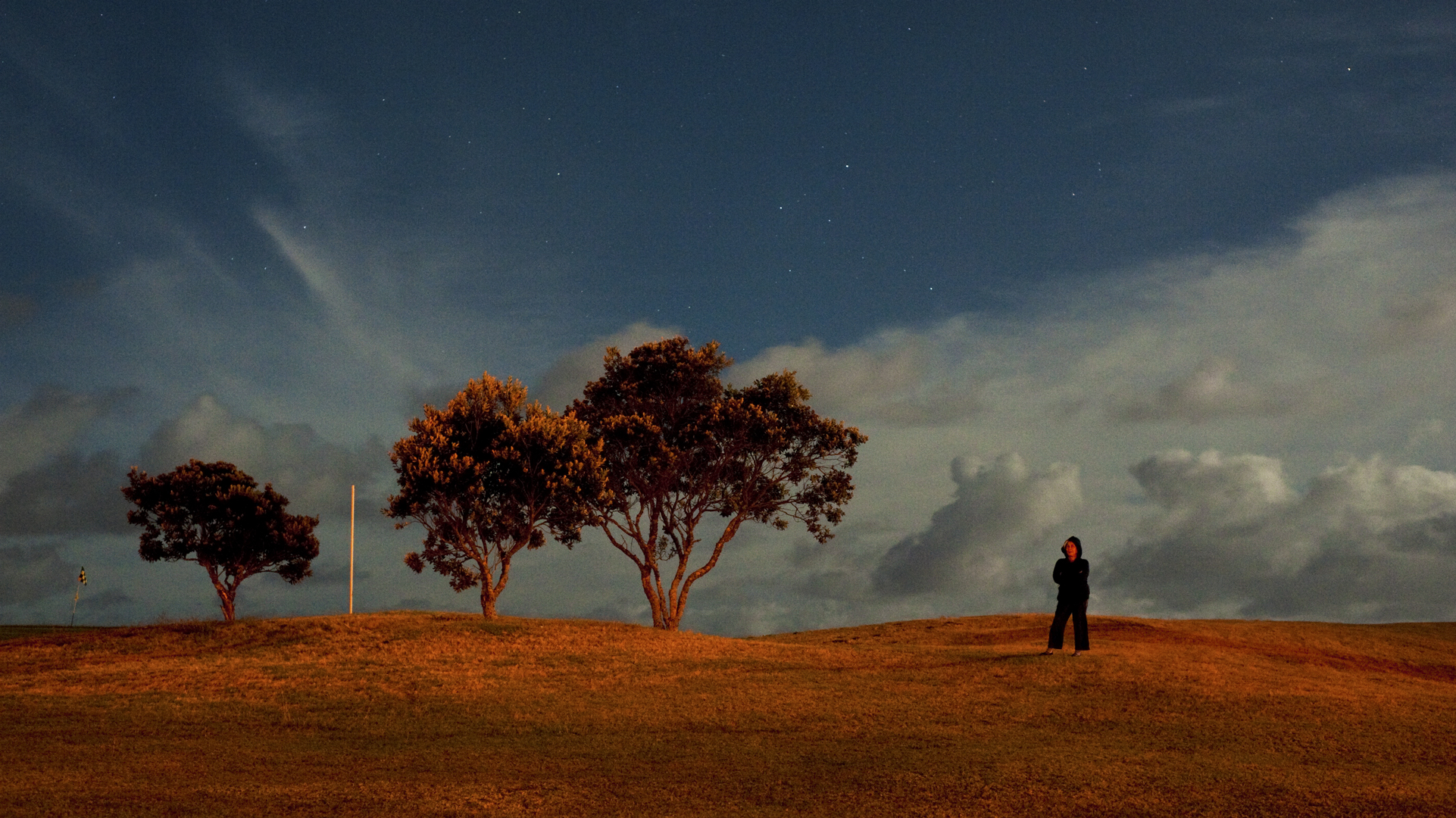 On the links, Fitzroy full moon